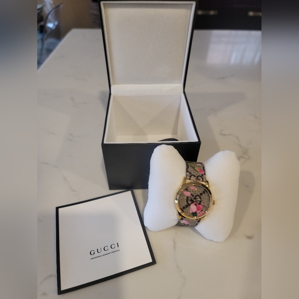 Ladies' Gucci G-Timeless Pink Blooms Canvas Strap Watch YA1264038A. New. - Picture 5 of 7